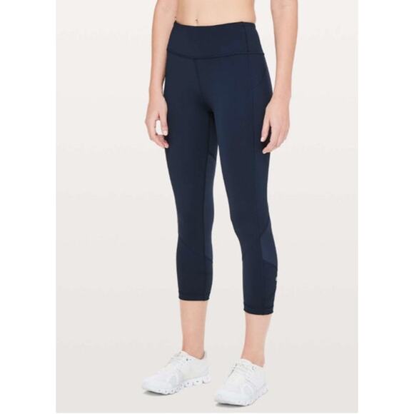 Lululemon Pace Rival Crop *Full-On Luxtreme 22"True Navy Size 4 - Picture 1 of 13